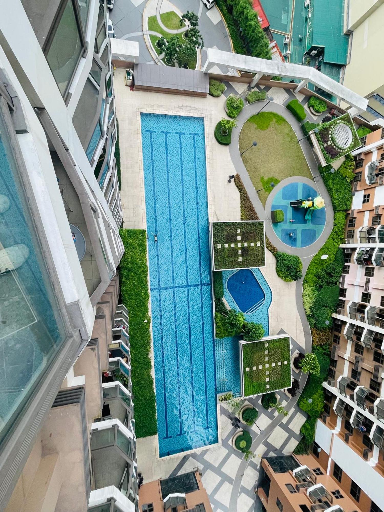 Marias Suite Near Manila Bay Free Use Of Pool Exterior photo